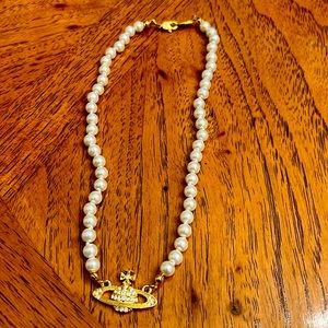 Vivienne Westwood Mini Bas Pearl Necklace